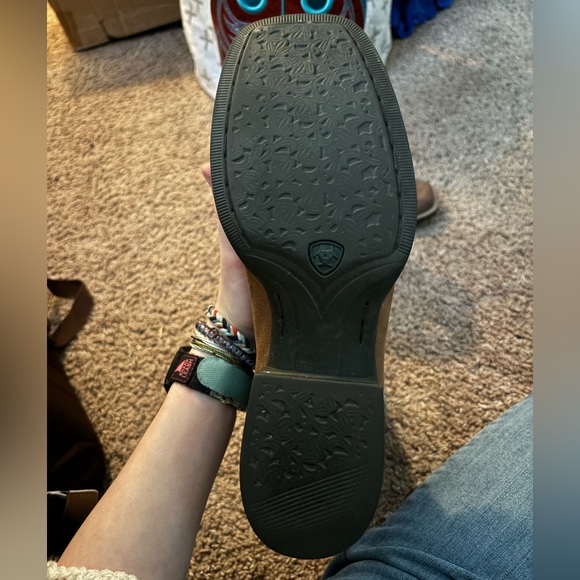 Ariat Women’s Size 9 Width B - Round Up Ryder Cowboy Boots - Picture 8 of 13